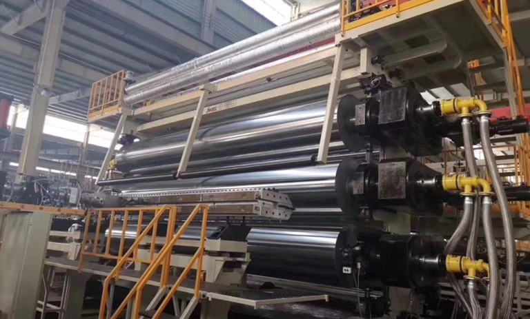 2019 italy 8000mm hdpe membrane extrusion