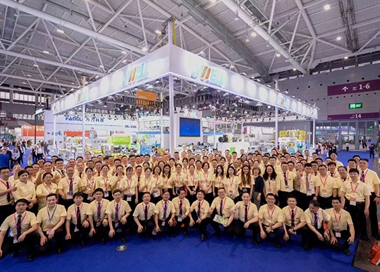 Chinaplas2023 JWELL Welcome the Customers All over the World